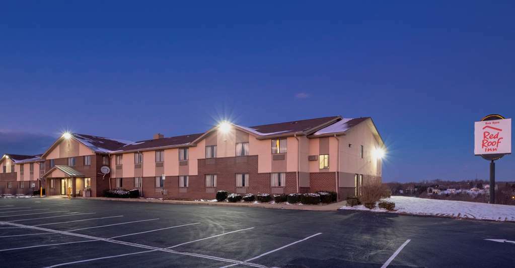 Red Roof Inn Грінсбург Екстер'єр фото